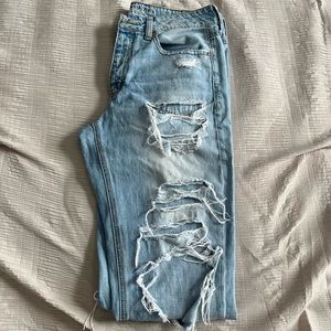 American Eagle Tomgirl Ripped Jeans